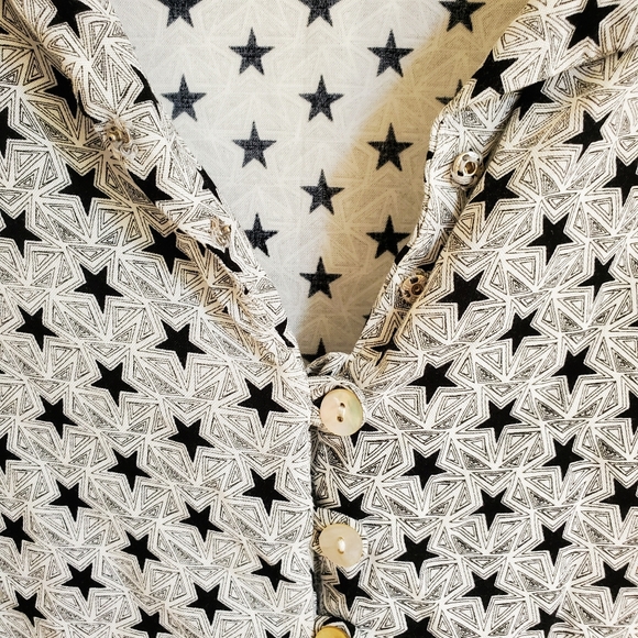 Cropped black and white blouse - Picture 3 of 4